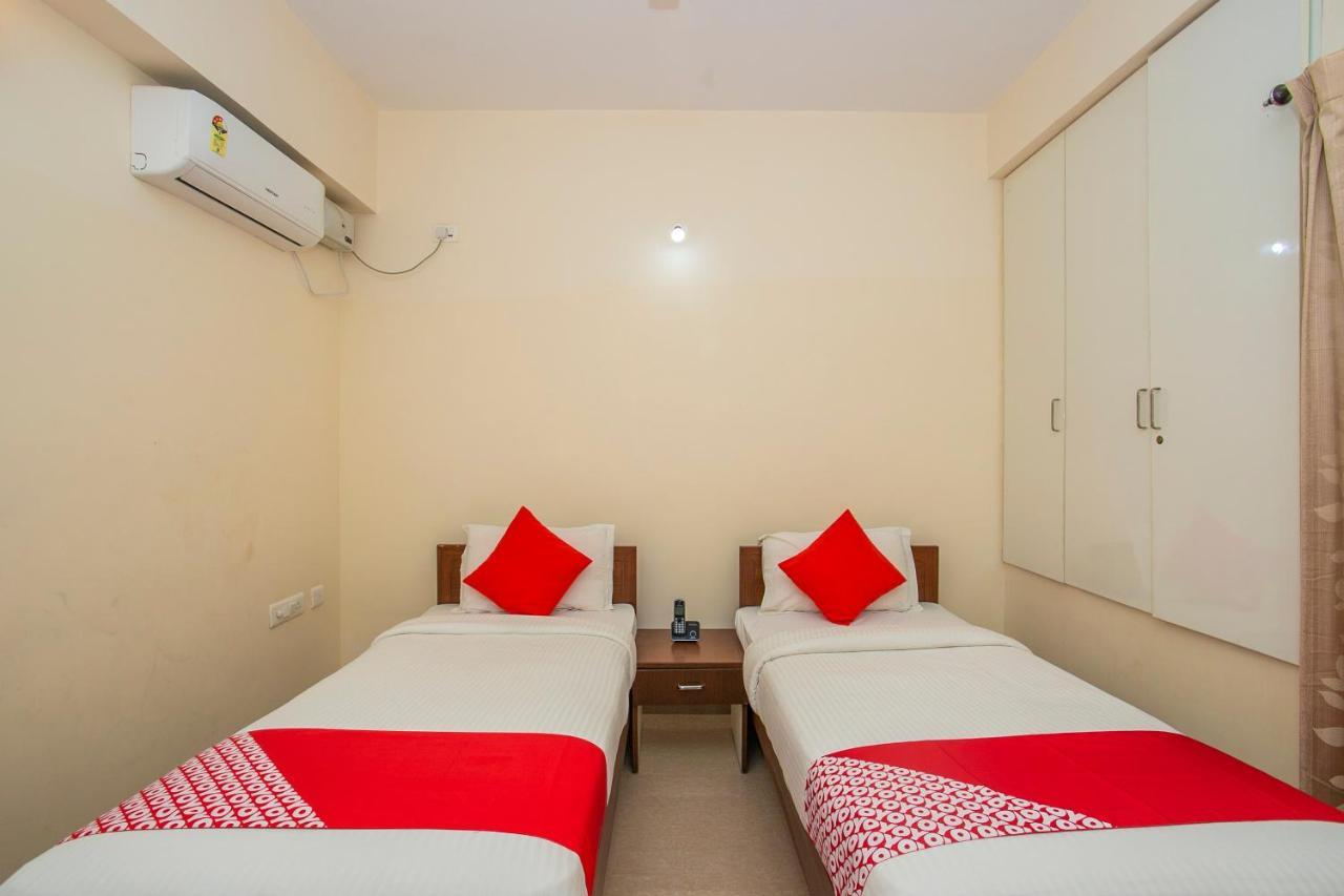 Oyo 4797 Lulu Hospitality Hotel Yelahanka Kültér fotó