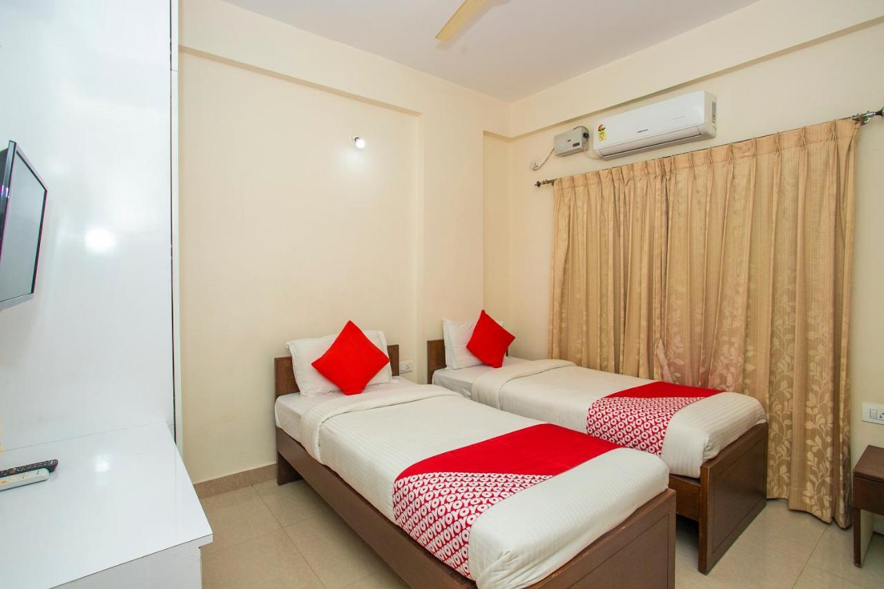 Oyo 4797 Lulu Hospitality Hotel Yelahanka Kültér fotó