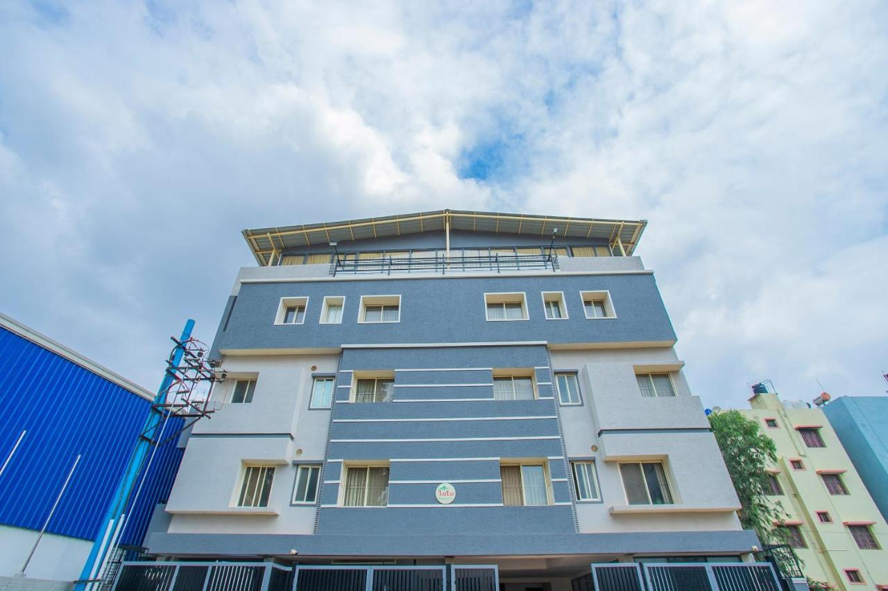Oyo 4797 Lulu Hospitality Hotel Yelahanka Kültér fotó