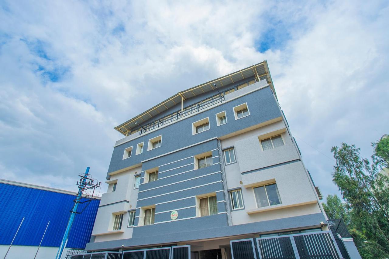 Oyo 4797 Lulu Hospitality Hotel Yelahanka Kültér fotó